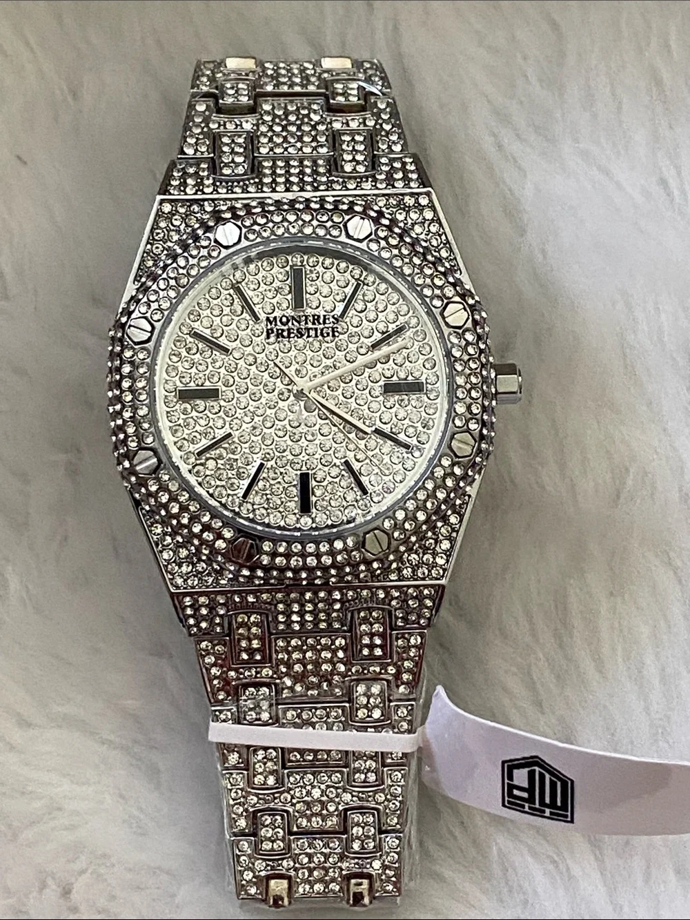 Silver NEW Men’s Invicta Montres Prestige 42mm Crystal Watch